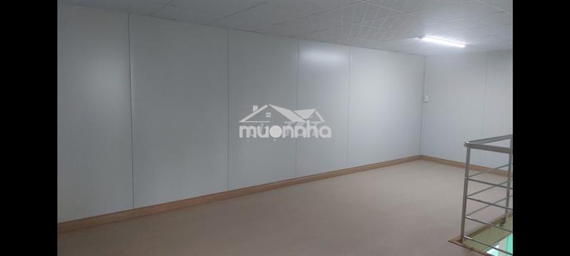Q7 - cho thuê nhà độc lập 1 trệt 1 gác suốt - sân rộng – kdc an ninh