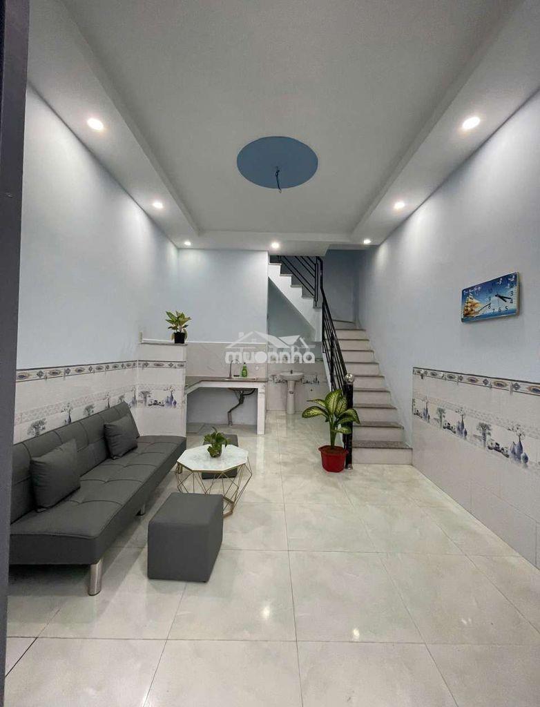 Nhà nhỏ hóc môn 2pn, có sổ, 330tr, chính chủ xem liền - Ảnh 2