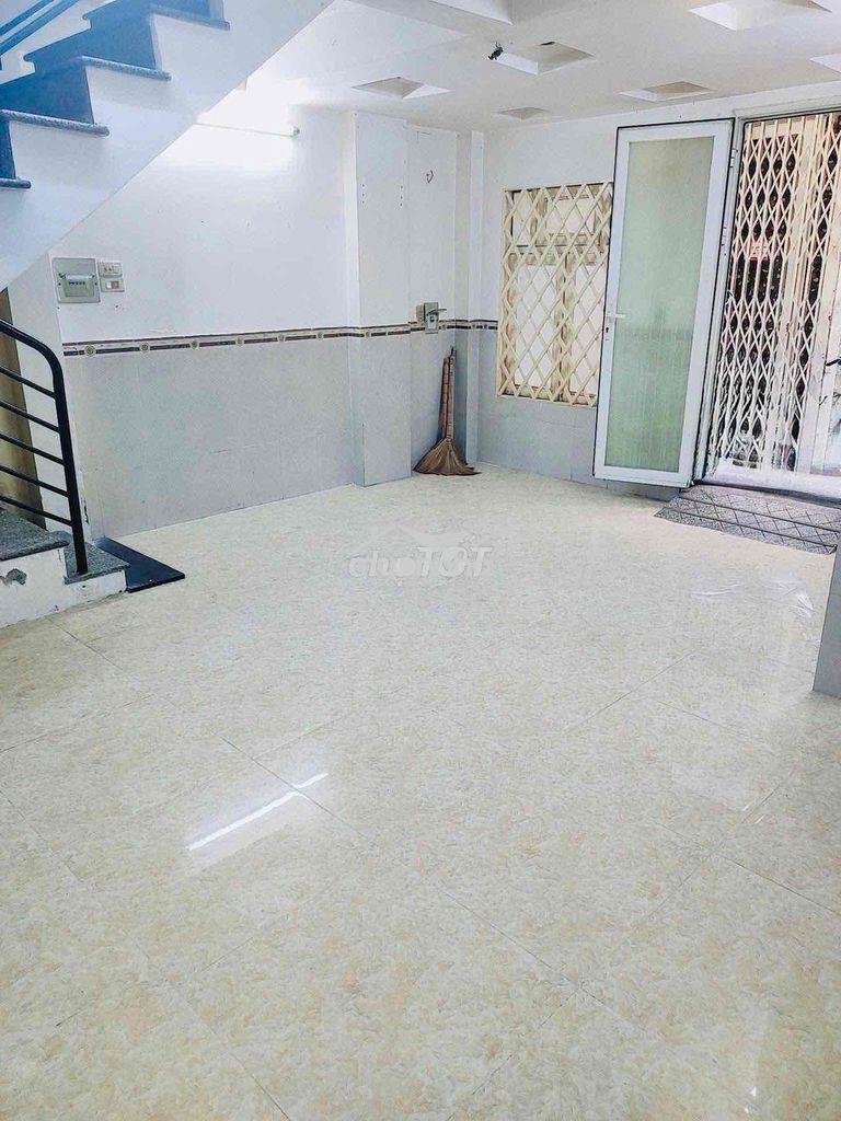 Nhà nguyên căn tôn đản quận 4 ✔️diện tích : 5m5 × 5m