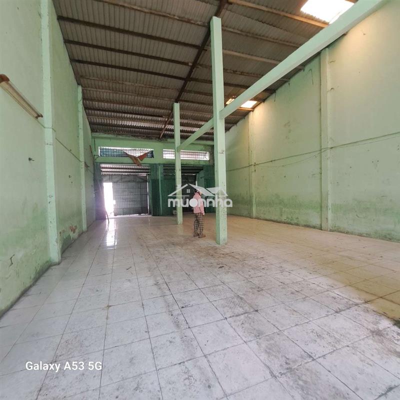 Kho gò xoài 200m2 giá 16 triệu