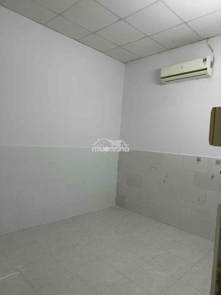 Cho thuê nhà nguyên căn cấp 4.(dt:4,4x14m) lê văn sỹ q3 - Ảnh 4