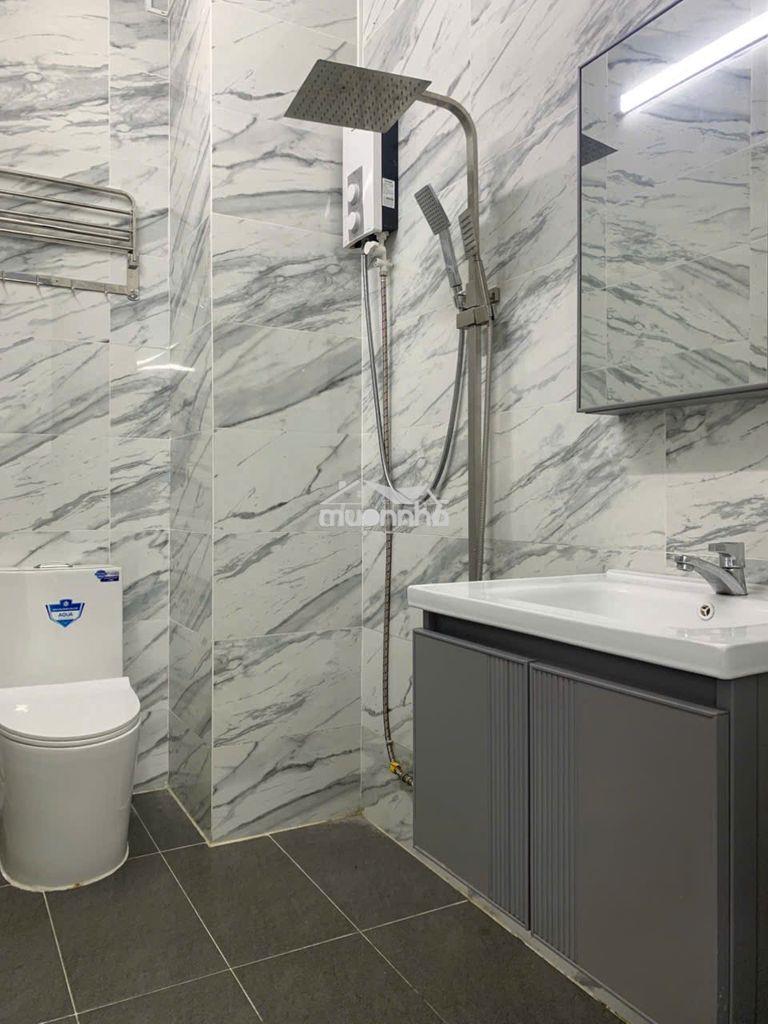 Thang bộ lầu 4 dt60m2 lô a chung cư 336/24 nguyễn văn luông - Ảnh 4