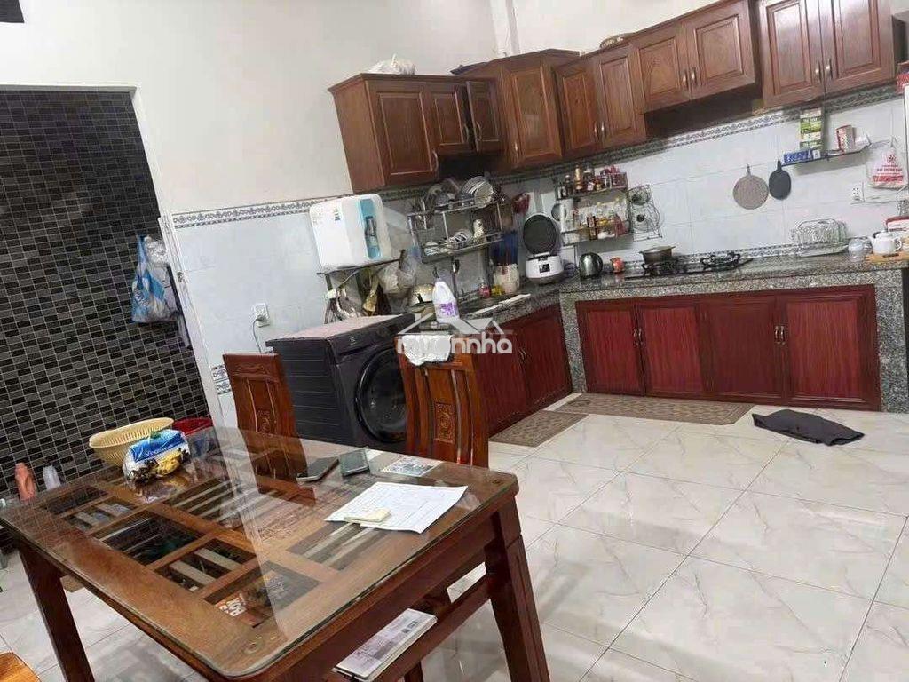Cho thuê nhà lầu trệt gần ngã tư chiêu liêu dĩ an - Ảnh 3