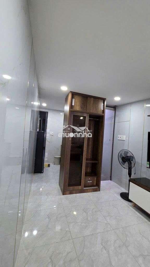 Nhà nc mới full nội thất xịn tr 2 lầu 2pn 3vs ng.thị minh khai p5 q3 - Ảnh 3