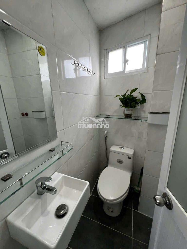 Bạn biết gì chưa?
phòng cho thuê ngay ttbgiá chỉ 4,5 tr đầy đủ đồ dùng - Ảnh 3
