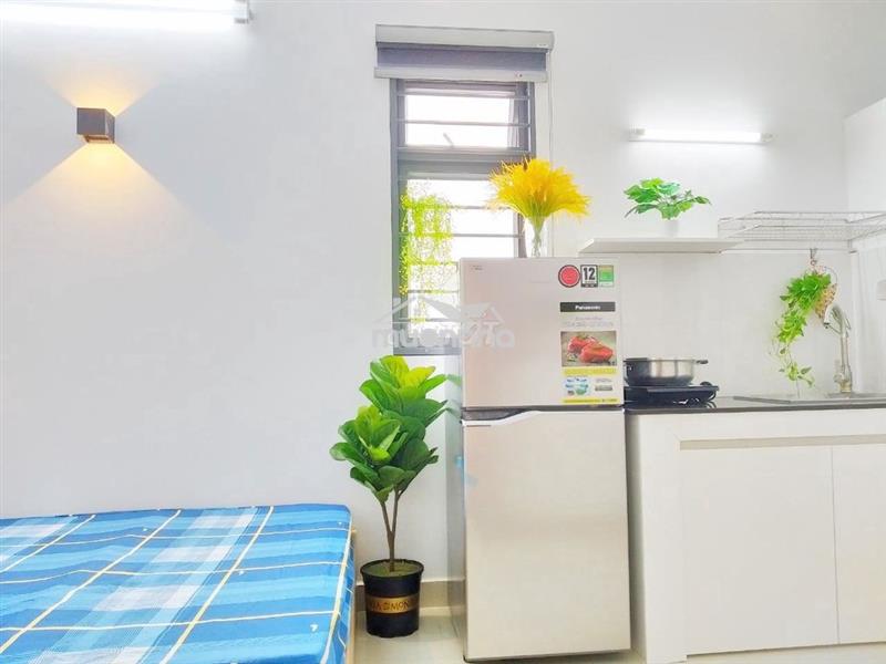 Phòng studio full nội thất, có máy giặt riêng, có bảo vệ quận 7