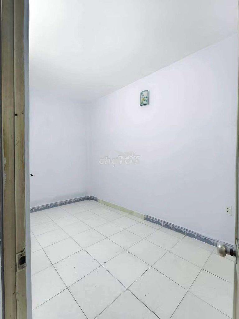 Nhà hẻm xe hơi 3,5x18 1lửng 2pn 2wc - Ảnh 4
