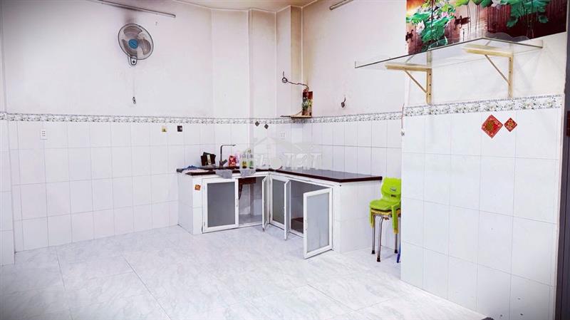Gia đình chúng tôi cần cho thuê 1 căn nhà tại 163 lý nam đế p7, q11