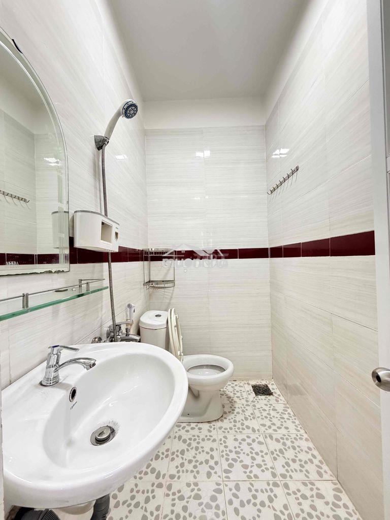 Phòng trọ trong nhà nguyên căn đường 12m thông sạch đẹp - Ảnh 4