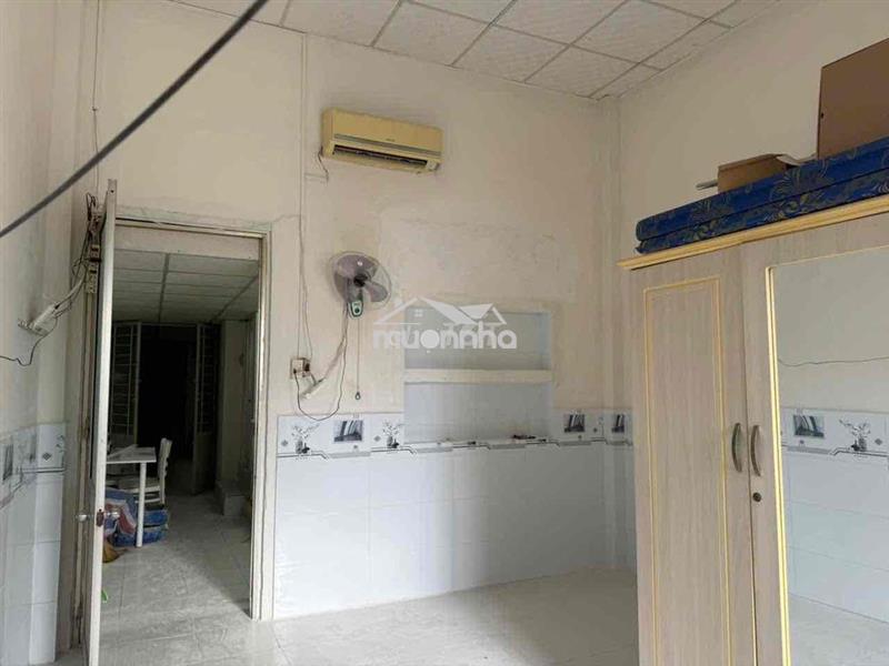 Bán nhà chung cư lầu 3