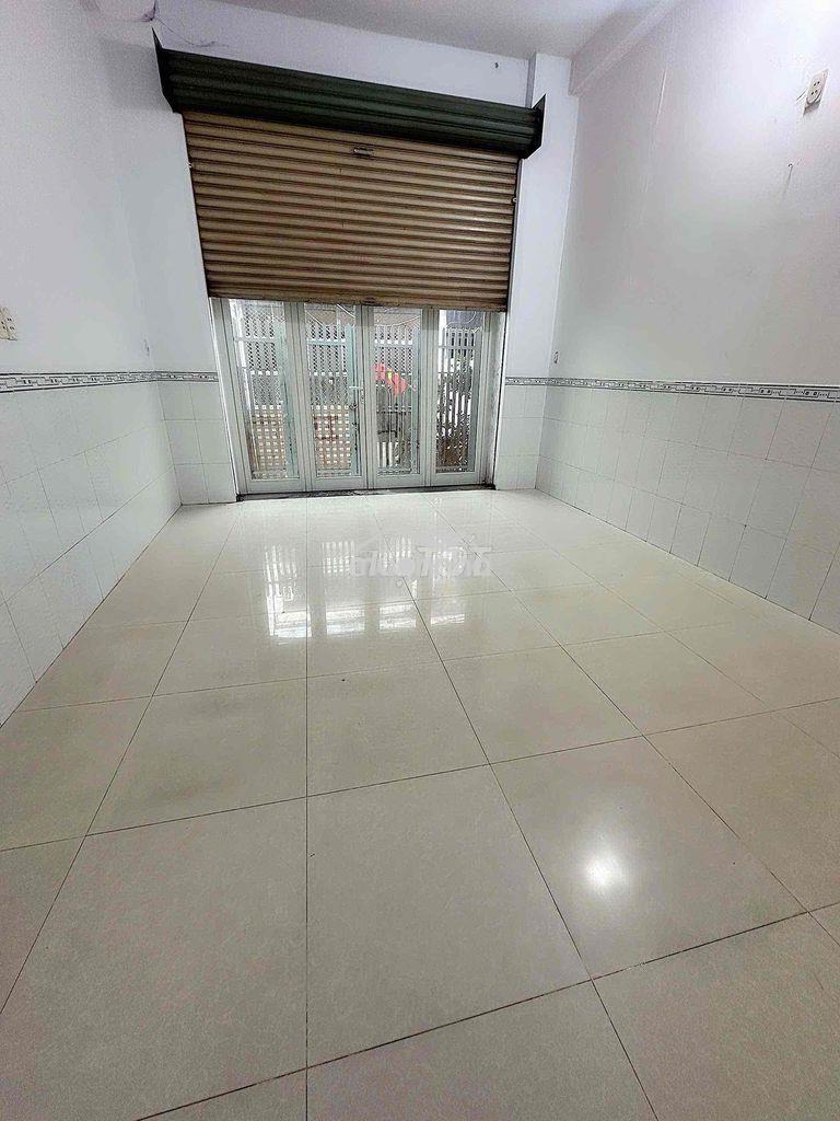 Nhà [ 4 x 20] 1 lầu ( 2pn,2wc) —có 3pha,khu lê văn quới ,b.tân - Ảnh 2