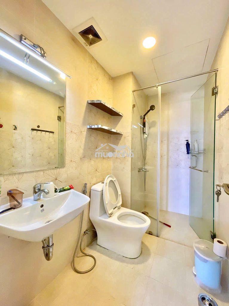 Cho thuê căn hộ riva park, nguyễn tất thành, quận 4, 2pn, 15tr, 80m2