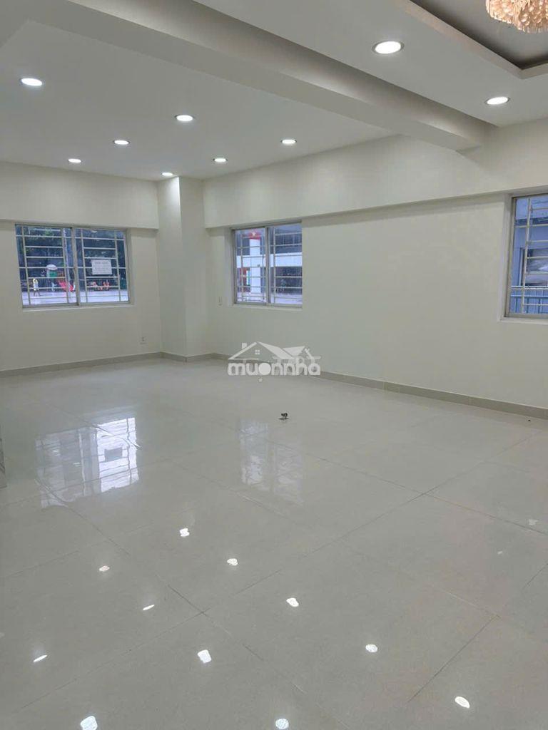 Bán căn hộ phú mỹ thuận. dt 144m, trệt, lầu, 3pn, tiện ở, buôn bán