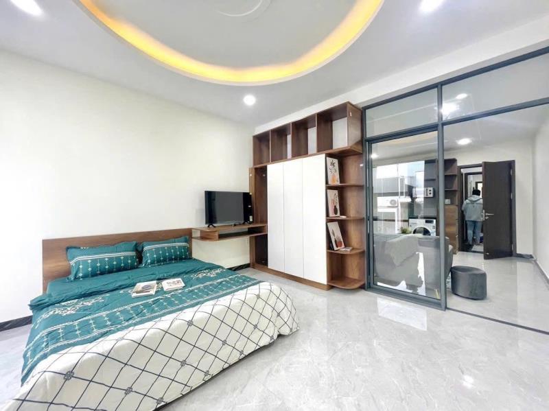 Trống sẵn căn hộ 1 phòng ngủ + 1 phòng khách full nội thất có ban công ánh sáng đón nắng ngay phan xích long gần chợ bà chiểu giáp quận 1,3 hẻm ô tô - Ảnh 2