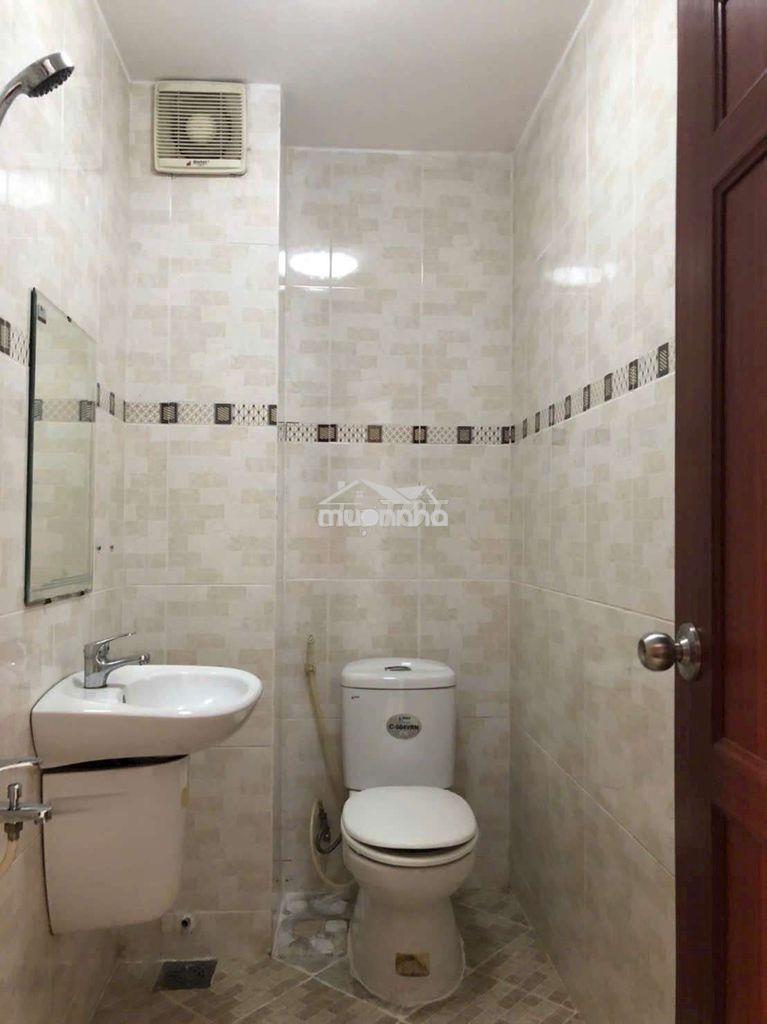 Cho thuê nhà 2 lầu, 4pn, 4wc,  hẻm 6m hương lộ 2 . gần bốn xã - Ảnh 4