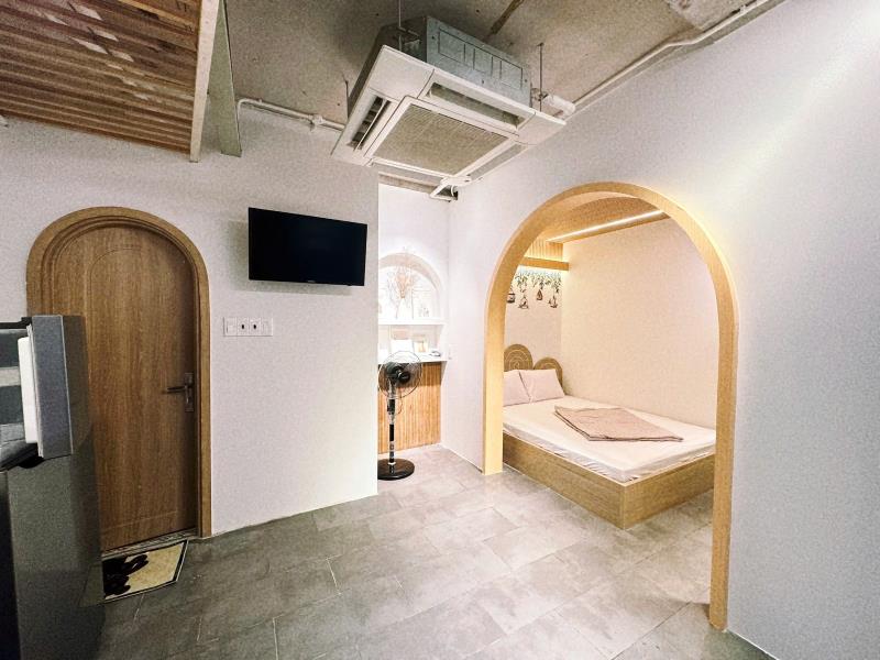 1pn | trệt | dạ nam | ngay cầu chữ y | qua quận 1 quận 5 chỉ 1 phút | đầy đủ nội thất | nhà thang máy | không ngập | ô tô tới nhà