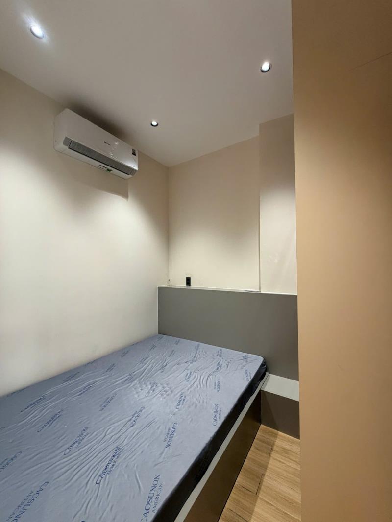 Penthouse 2pn ban công, mới nội thất đẹp, ở liền được, ngay quận 1 tiện đi lại - Ảnh 2