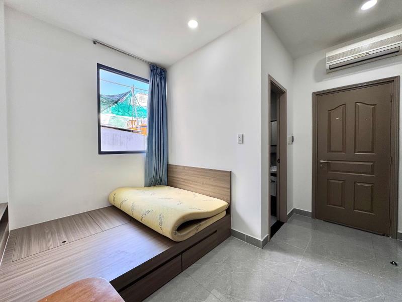 Căn hộ dịch vụ full nội thất chỉ tính điện nước nga gần parc mall - Ảnh 4