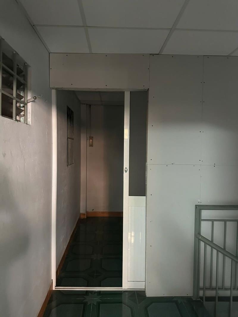 Bán nhà an bình gần tô ngọc vân, sổ riêng, không ngập nước, không quy hoạch, 2,8 tỷ, 2 phòng ngủ toilet trên dưới