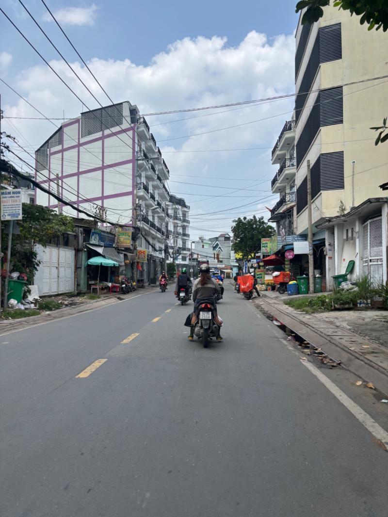 Gần tô ngọc vân – nhà mới 3 tầng 4pn – hẻm 7m – full nội thất – 5.5 tỷ