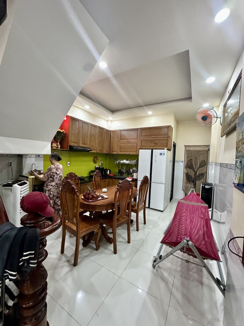 Nhà linh trung thủ đức 62m² - ôtô đỗ trước nhà - tặng nội thất - 7,5 tỷ - Ảnh 2