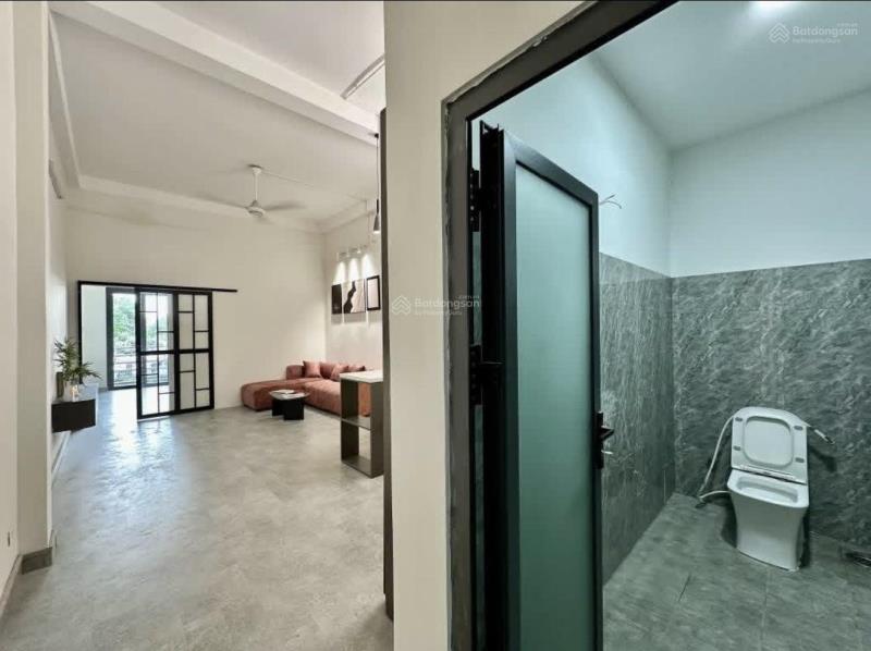 Căn hộ 1pn ban công full nt đường lê văn sỹ thang máy giờ giấc tự do, không chung chủ gần vòng xoay lvs