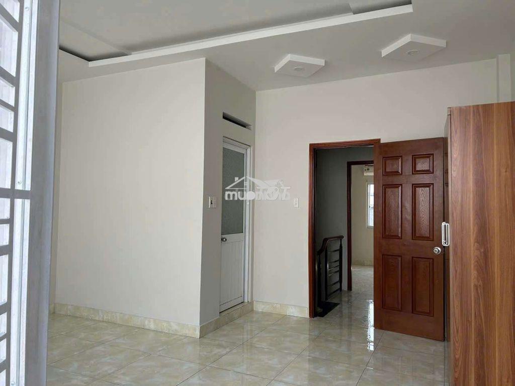 Nhà mới đẹp 1 lầu 2 phòng ngủ 3 tollet - Ảnh 3