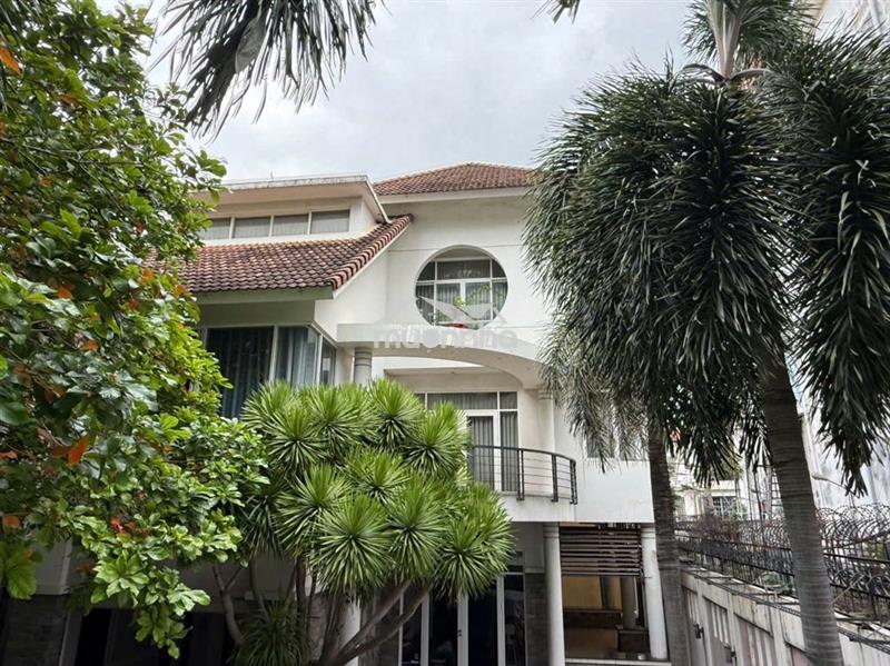 Cho thuê nguyên căn villa 2 mặt tiền, bình thạnh (cũ)