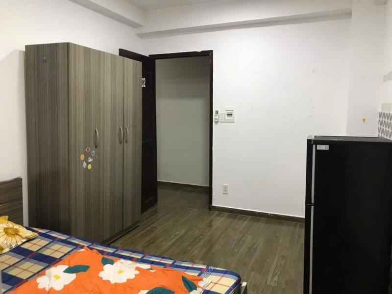 Cho thuê căn hộ studio full nội thất tại quận 4, hẻm rộng, cách mặt tiền đường 50m