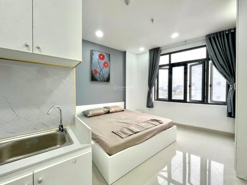 Căn hộ ngay đường lê văn sỹ thuận tiện di chuyển trung tâm, khu vực đầy đủ tiện nghi