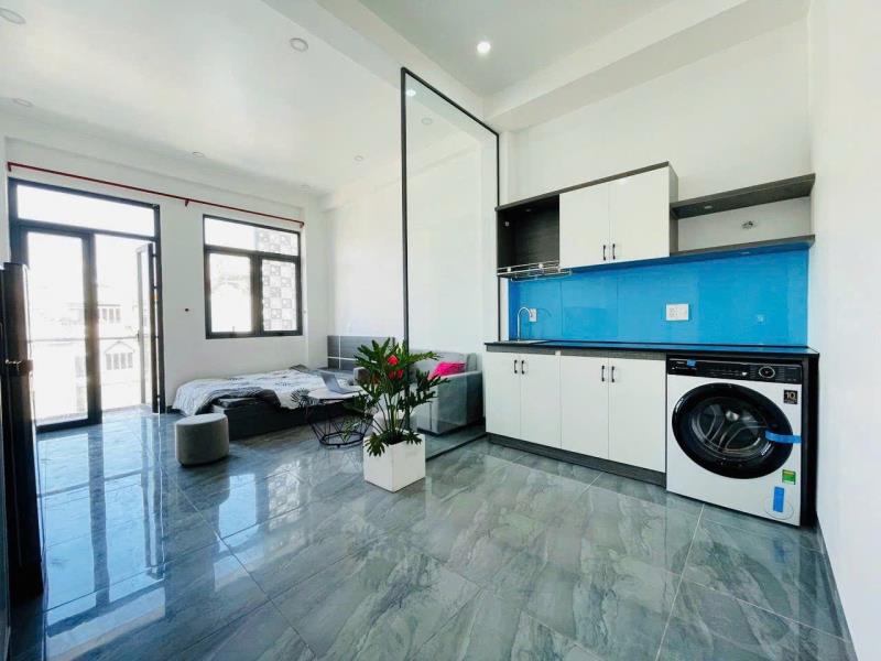 Cho thuê căn hộ tách bếp vách kính, ban công view thành phố, máy giặt riêng – nguyễn xí, bình thạnh tiện đi hàng xanh