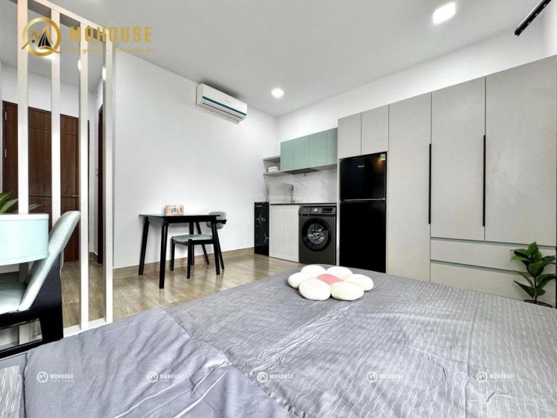 Khai trương siêu phẩm / hệ thống chdv / studio có cửa sổ và ban công xịn xò / ngay sân bay - Ảnh 4