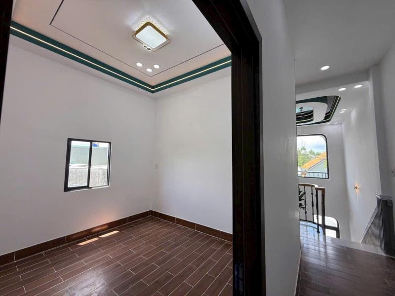  Bán nhà mới xây / tỉnh lộ 824,mỹ hạnh nam, dt 110m2 full thổ , 1 lầu, 3pn, 2wc giá 2,75tỷ - Ảnh 4