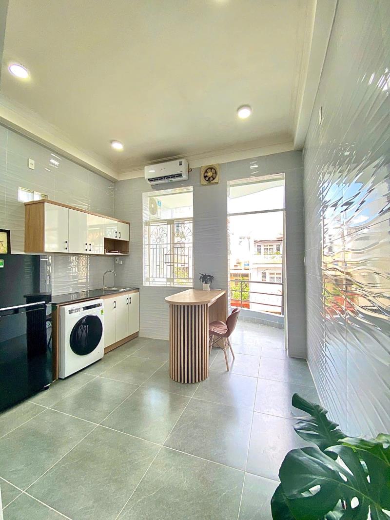 🏡 Cho thuê studio ban công đường út tịch – gần vòng xoay lăng cha cả - Ảnh 3