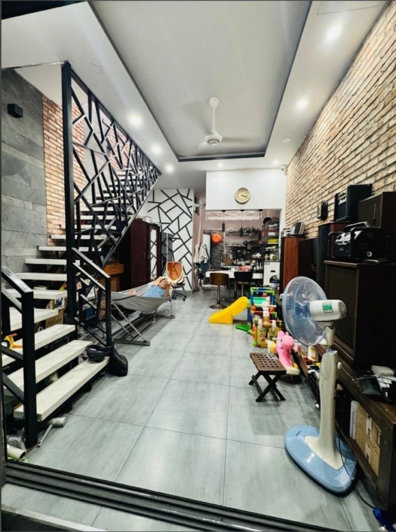 Bán nhà tên lửa 60m2 -3pn hẻm 6m chỉ 5ti1 sổ hồng riêng - Ảnh 2