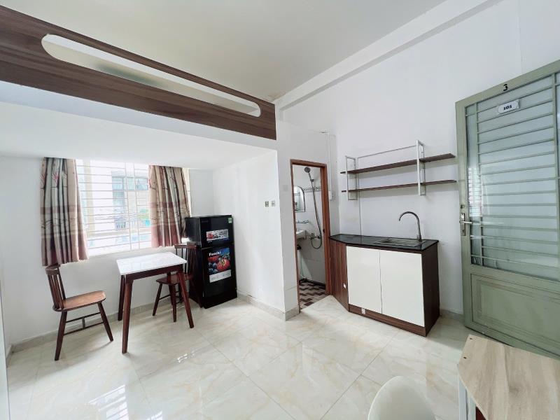 Phòng trọ có gác, cửa sổ lớn full nội thất ở được 2-3 người ở trần huy liệu gần q3 - Ảnh 2