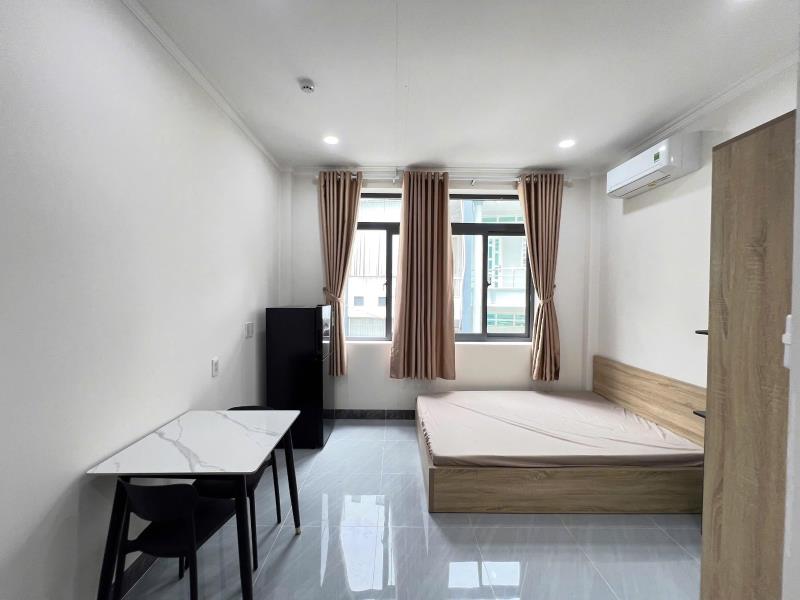 Studio đẹp rộng thoải mái có cửa sổ trời lớn - gần đh văn hiến, học viện hàng không, ngã tư bảy hiền, etown cộng hoà, chợ hoàng hoa thám