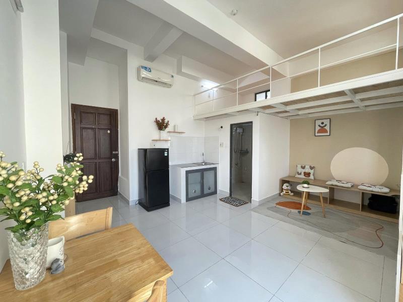 Cho thuê căn hộ duplex full nội thất ban công ngay điện biên phủ bình thạnh gần q1, hutech, uef