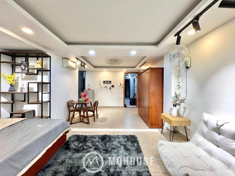 Phòng studio siêu đẹp có ban công và cửa sổ trời thoáng - gần sân bay tân sơn nhất, nhà ga t3, hồng hà, trường sơn, phổ quang, công viên hoàng văn thụ - Ảnh 3