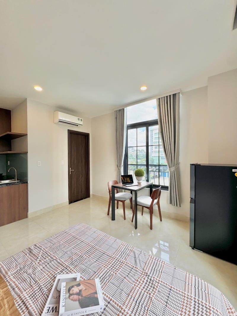 1pn bancol full nội thất có thang máy,giờ giấc tự do,free xe  - Ảnh 2