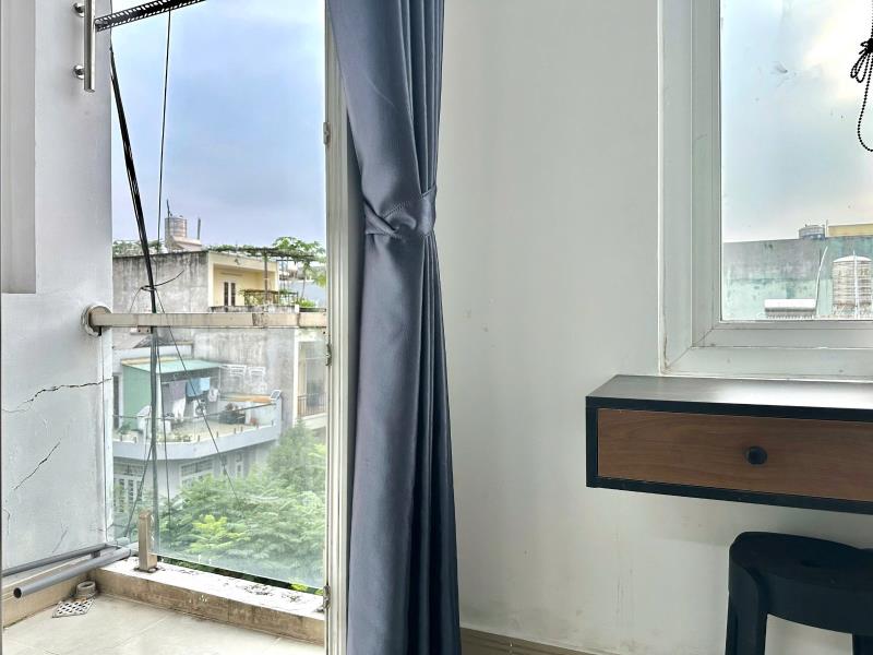 Cho thuê căn hộ 2pn + 1 phòng khách có ban công — hẻm xe hơi đặng thùy trâm, trung tâm bình thạnh — gần ngã tư hàng xanh, q.1 & thủ đức - giá 9 triệu/ tháng