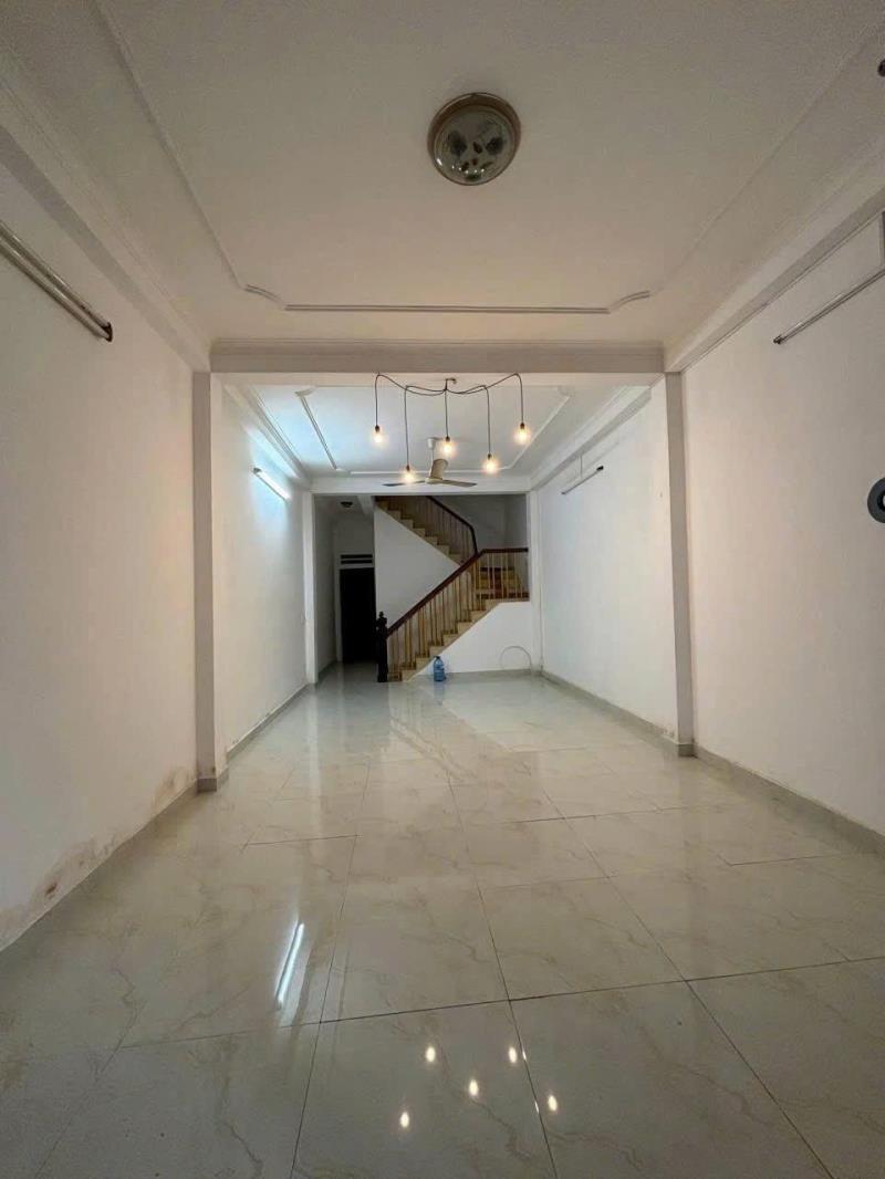 Cho thuê nhà mt đường số chu văn an 4x18 3 tầng chỉ nhỉnh 20 triệu