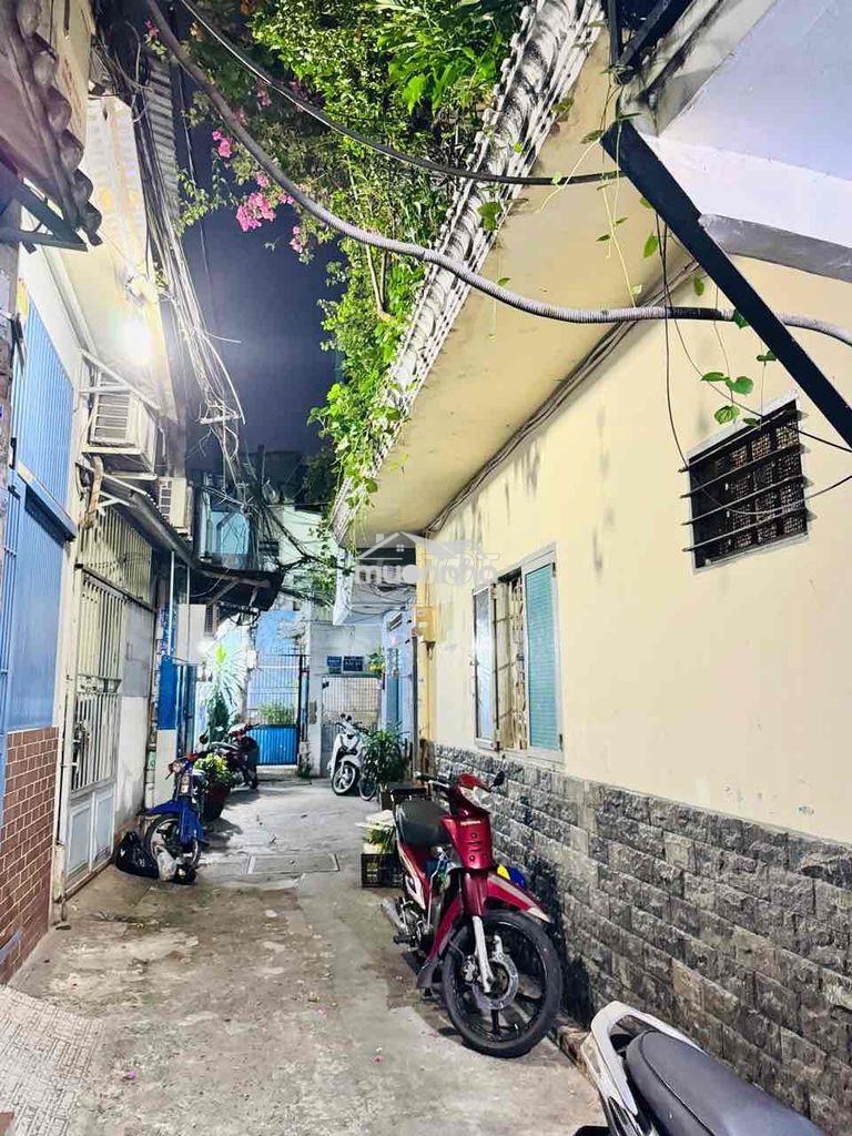 Hiếm, bán nhà mới sát phạm hùng quận 8. ngang 4m. nhỉnh 4 tỷ