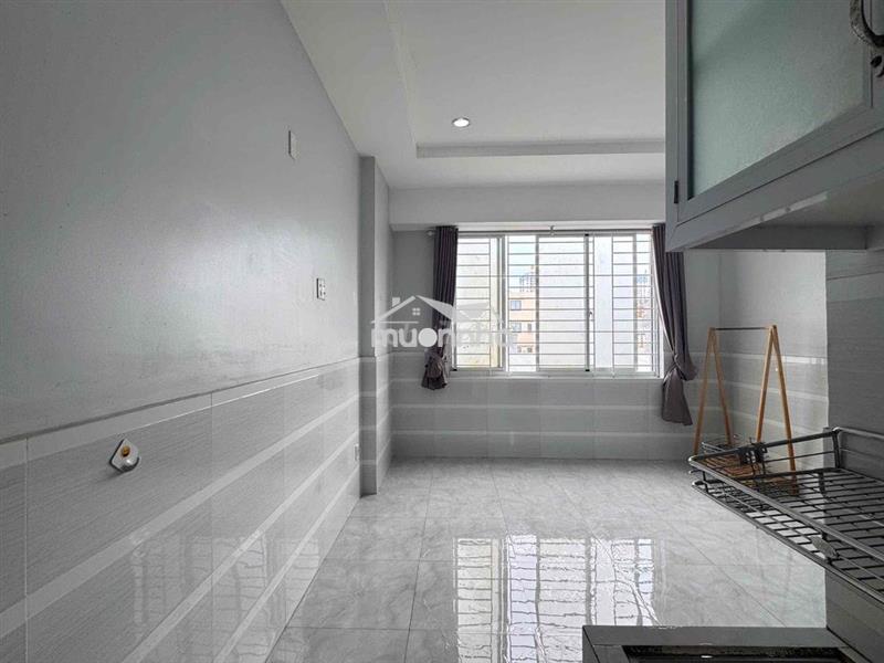 Trống lại 1 mã studio cửa sổ trời sát lotte him lam tdt q4 q1 trung so