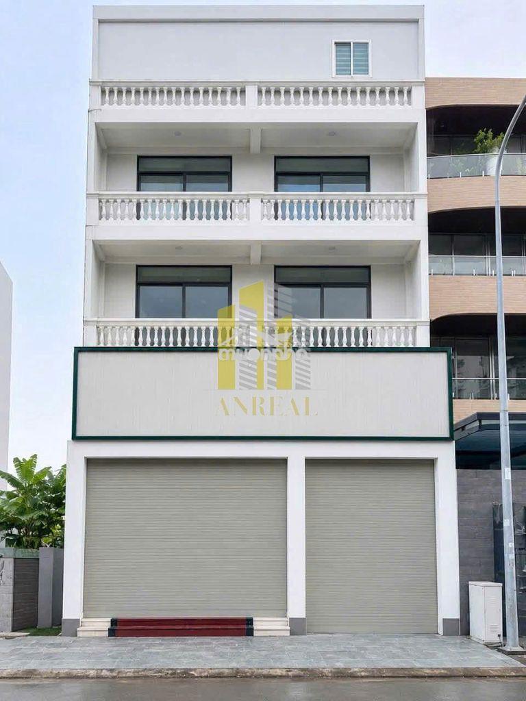 Cho thuê toà nhà đường trần não hầm 3 lầu giá 80 triệu