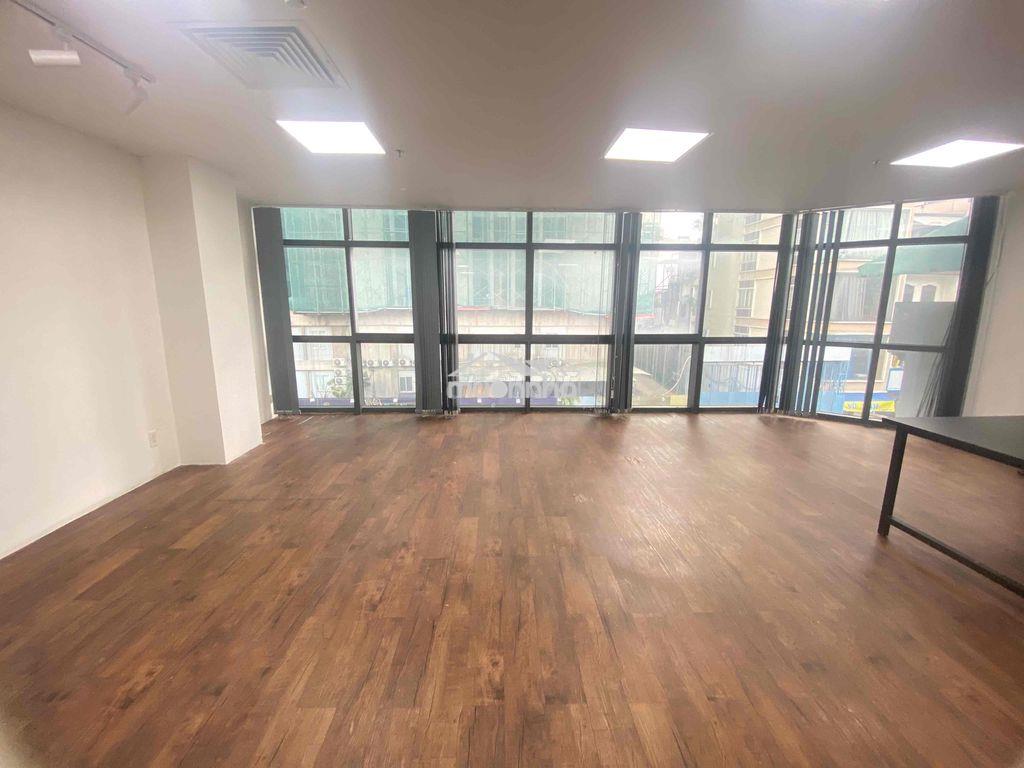 Văn phòng sát bến thành - 160m2 - diện tích lớn - giá rẻ trung tâm q1 - Ảnh 2