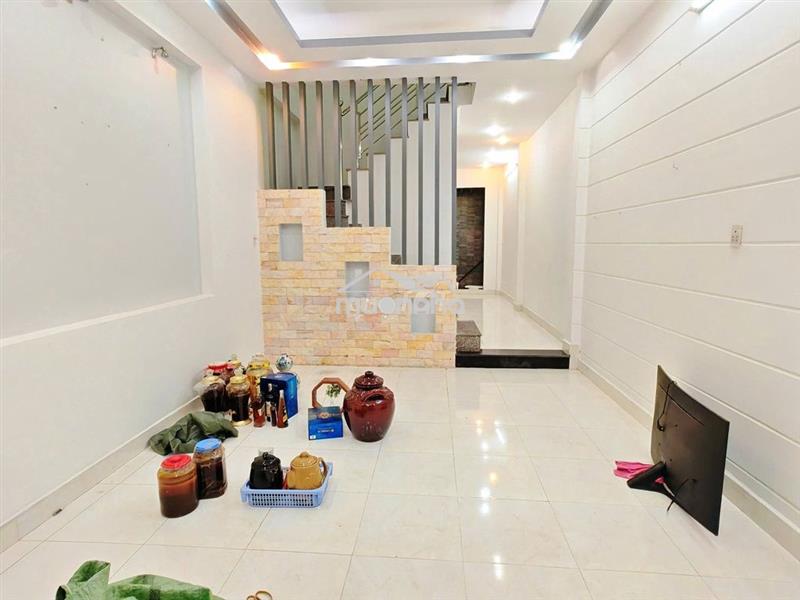 🏡 Cho thuê nhà nguyên căn man thiện – 2 tầng, 2pn, giá chỉ 9 triệu!