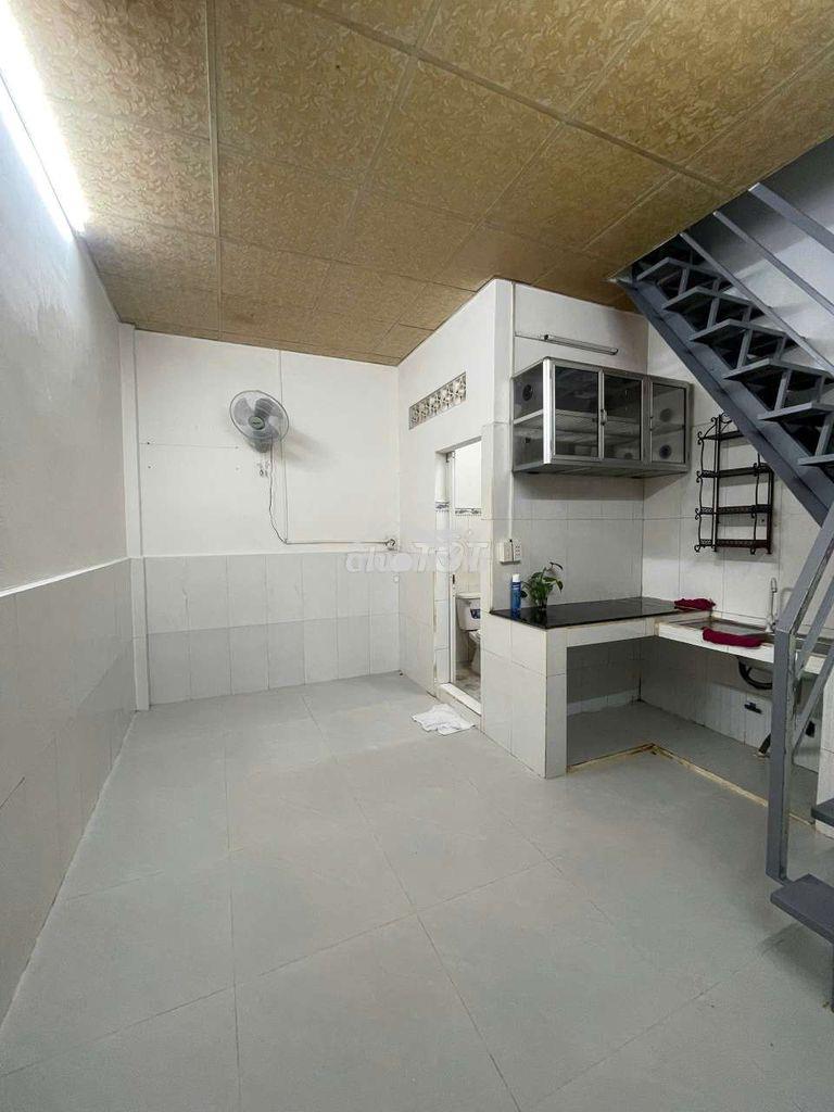 Nhà xinh hẻm lớn