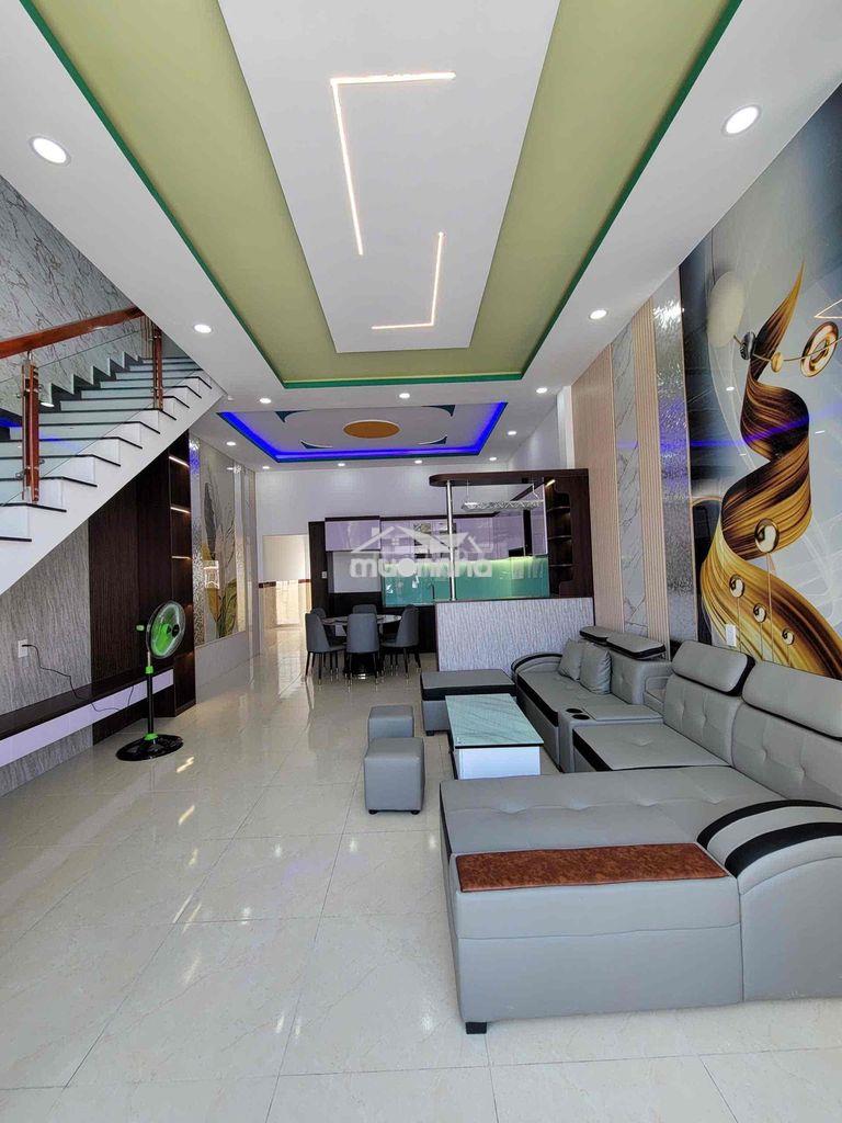 Nhà lầu ngay chợ - Ảnh 2