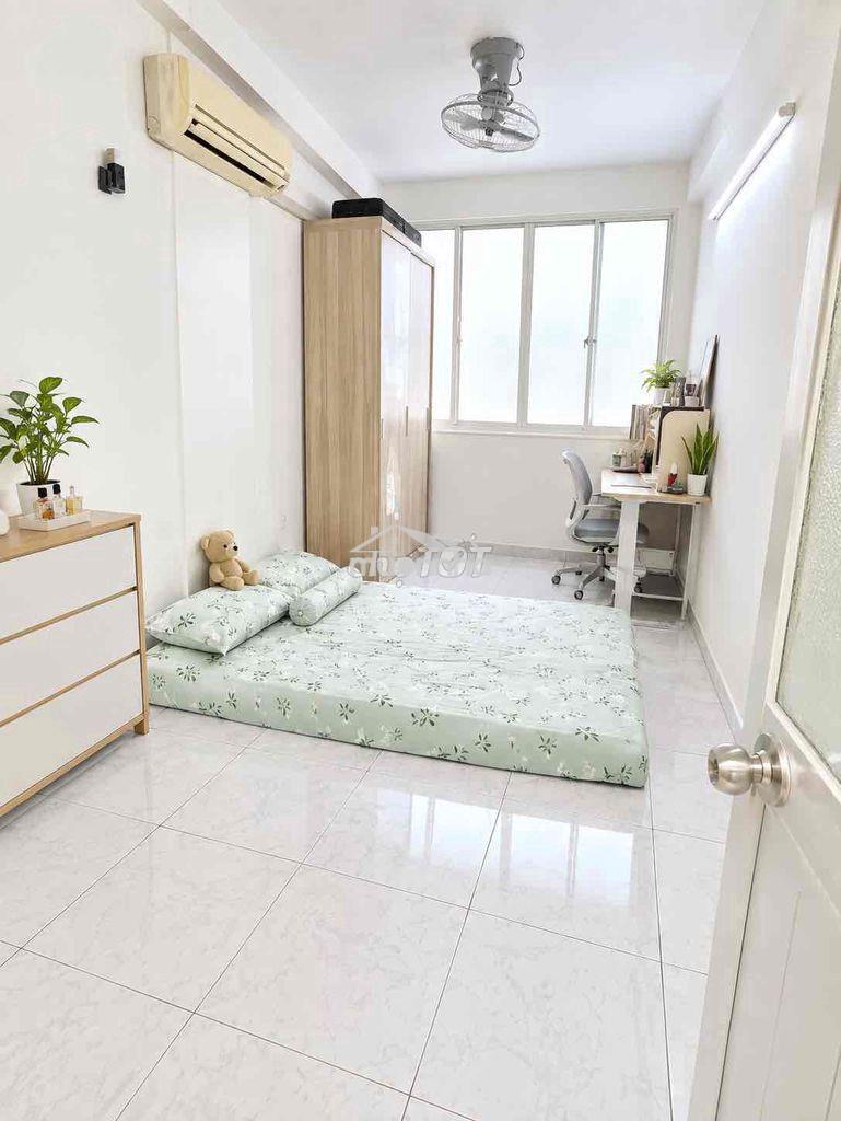 Nhà 3pn có nội thất hẻm xe hơi cmt8 quận 10